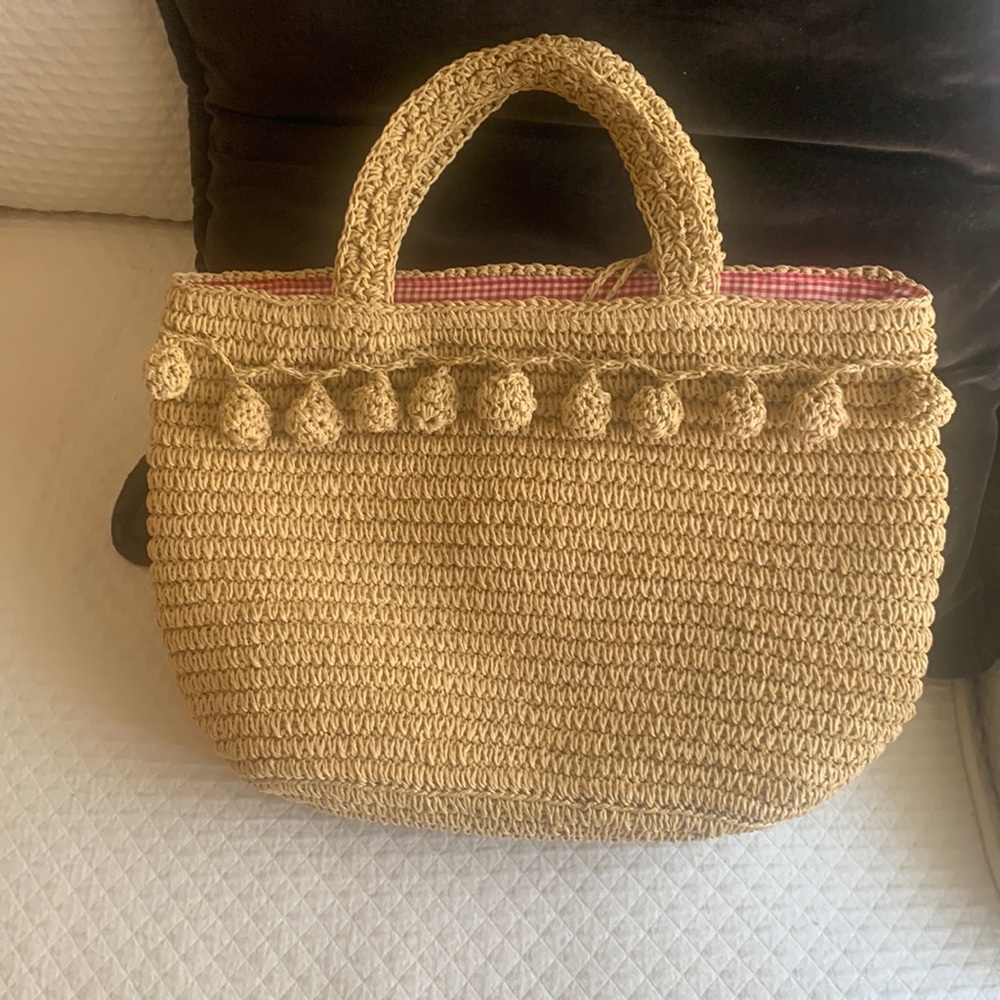 Buji Baja raffia Pom Pom bag